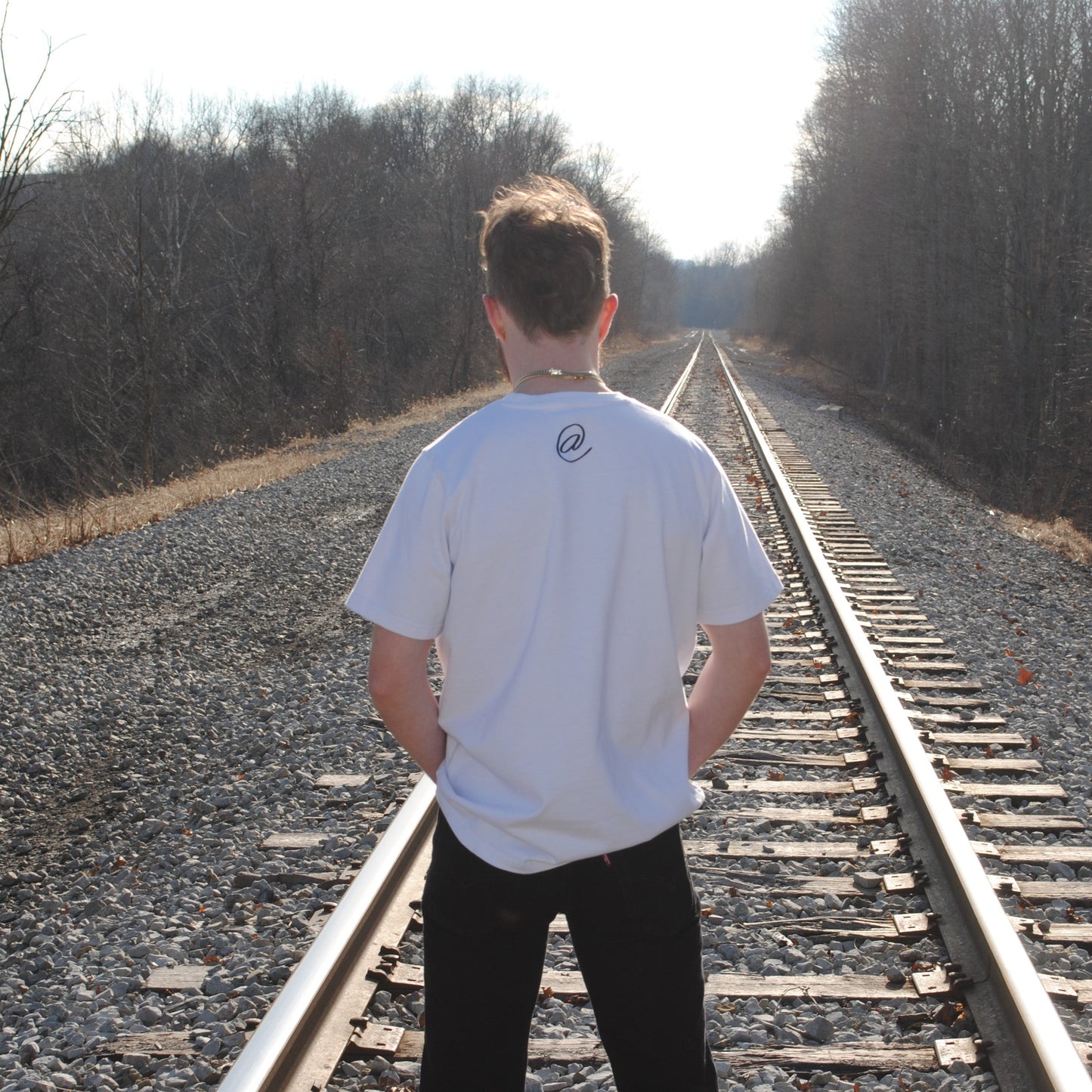 @lyx White Tee