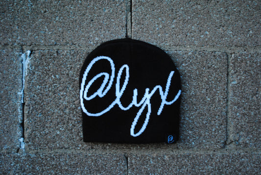 @lyx Black Beanie