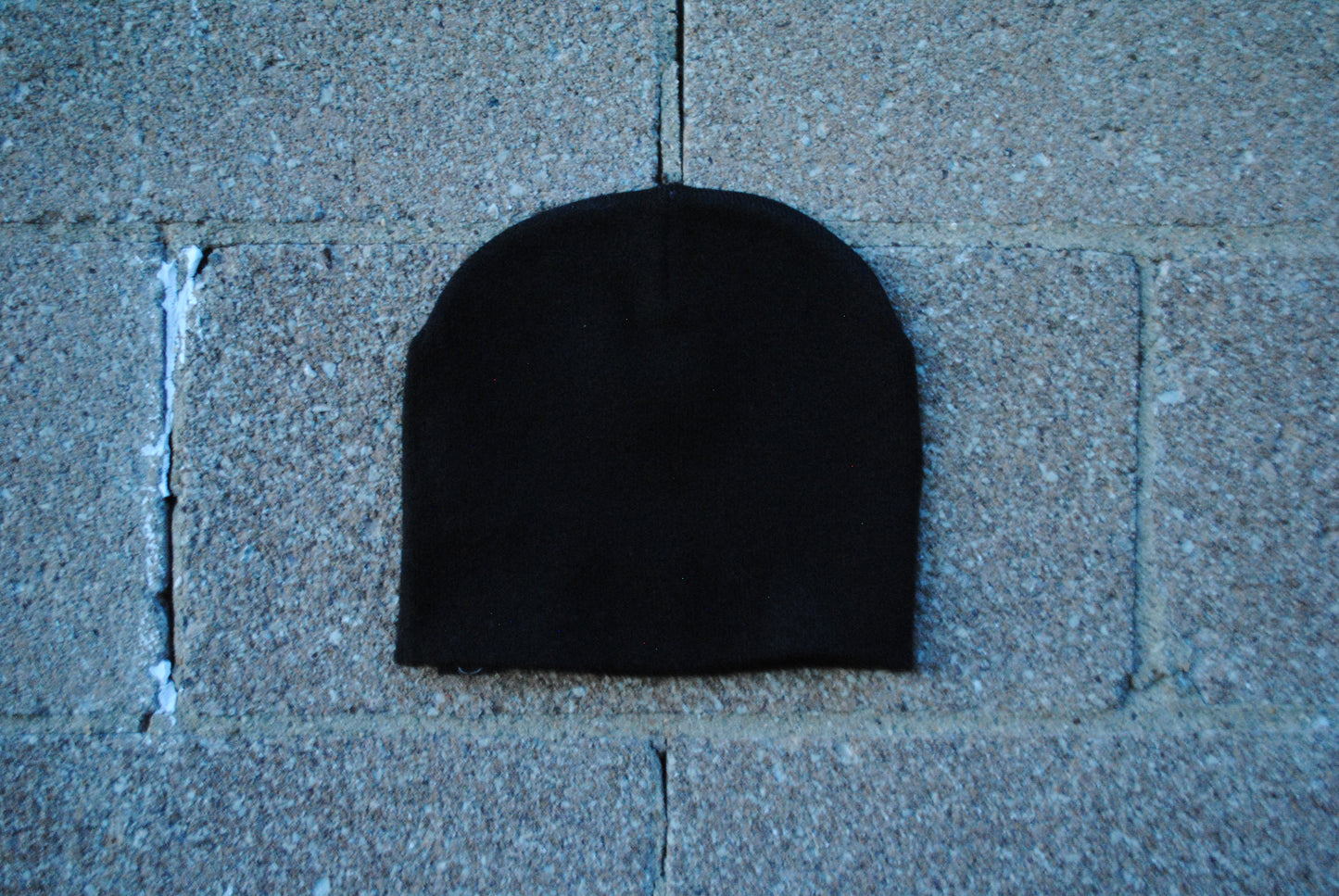 @lyx Black Beanie