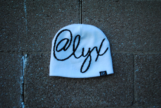 @lyx White Beanie