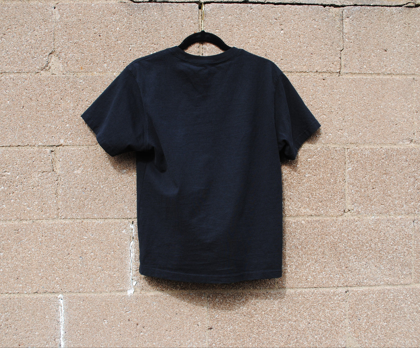 @lyx Black Tee